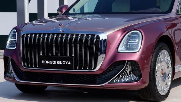 "هونشي" تكشف عن سيارتها الفارهة الجديدة "GUOYA" ضمن خط "Golden Sunflower" في حفل صحفي حصري بأبوظبي