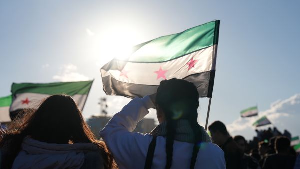 السوريون يحييون الذكرى الأولى للإطاحة بالأسد 