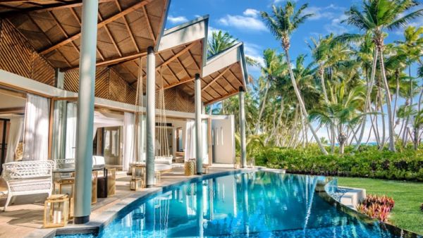 وجهة واحدة، وستة خيارات للاحتفال: فنادق هيلتون سيشل تكشف عن موسم الأعياد لعام 2025