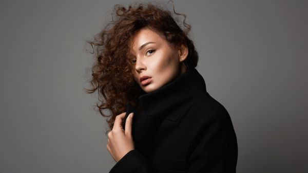 أخطاء شائعة في المكياج الشتوي يجب تفاديها