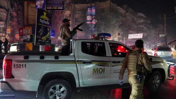 نقل مقاتلين أكراد