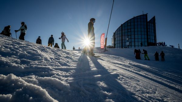 Deadly blast rock ski resort in Switzerland