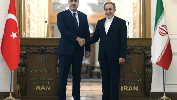 Iranian FM heads to Turkey as Ankara pushes mediation amid US-Iran tensions