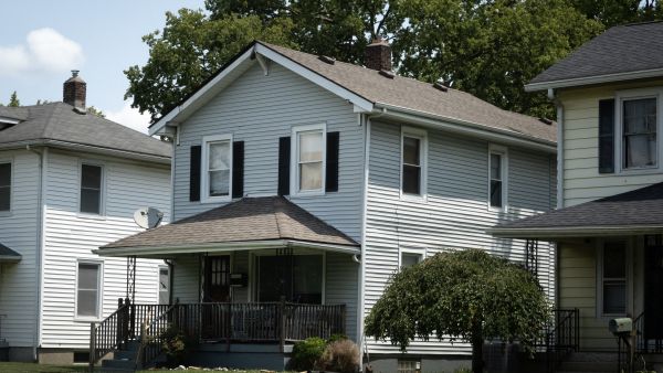 Man arrested after hammer attack on U.S. vice president's home