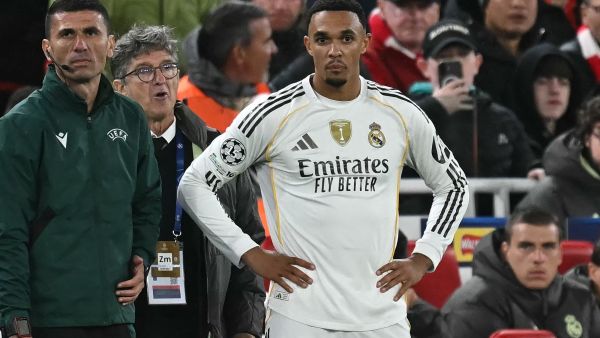 مانشستر سيتي يترقب وضع ترينت ألكسندر أرنولد في مدريد