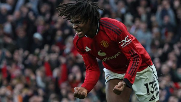 كاريك يشيد بإمكانات دورغو مع يونايتد