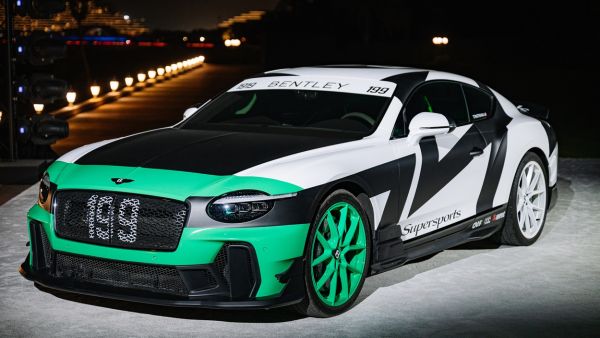 بنتلي الإمارات تكشف النقاب عن سيارة كونتيننتال جي تي سوبر سبورتس الجديدة والحصرية في دبي