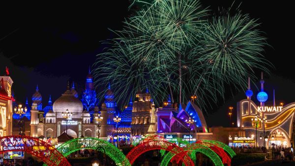 القرية العالمية تستعد لاستضافة حفل "الخليجية بييتس" الغنائي يوم 31 يناير 