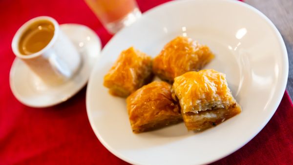 حلويات رمضان 2026: كب كيك البقلاوة