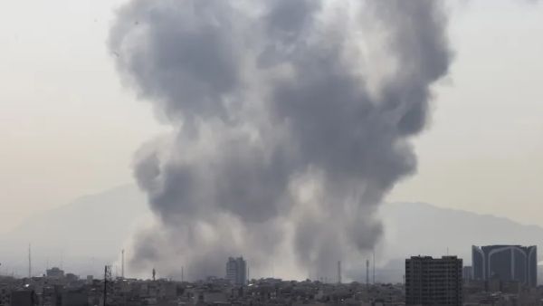 بدء هجوم أميركي إسرائيلي على إيران