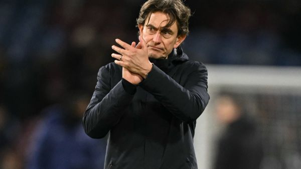 توتنهام يُقيل توماس فرانك بعد سلسلة نتائج مخيبة