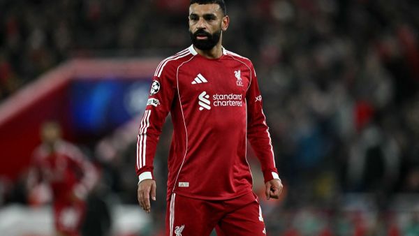الاتحاد السعودي يضع محمد صلاح على راداره بعد رحيل بنزيما
