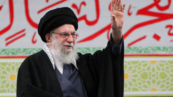 Khamenei: A new war would spread across the Middle East