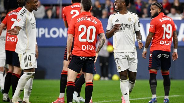 القصة الكاملة لأحداث الشغب التي شهدتها مدرجات ملعب "إل سادار"