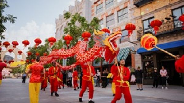 وجهات دبي القابضة للترفيه تحتفي برأس السنة الصينية وعام الحصان الناري