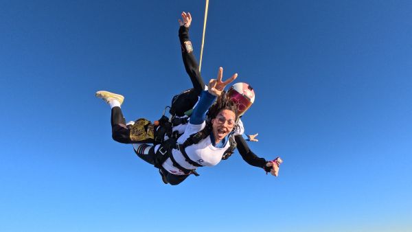 نوفو نورديسك تُطلق حملة "عيش بخفة" في الإمارات