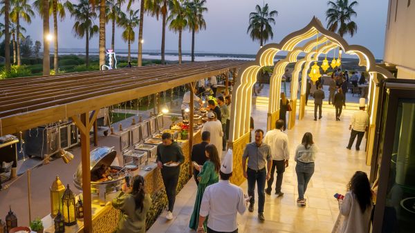 جزيرة ياس أبوظبي تستقبل رمضان ببرنامج متكامل من التجارب العائلية والأمسيات الاحتفالية المميزة