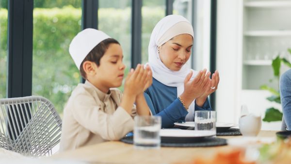 أنسب الأيام لصيام الستة من شوال