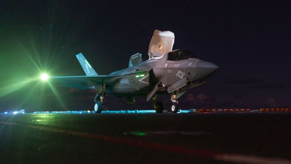 مقاتلة أميركية