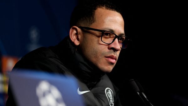 أزمة نتائج تهدد مدرب تشيلسي