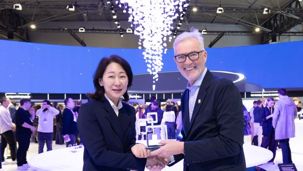 Samsung Galaxy S26 Ultra Awarded ‘Best in Show’ at the Global Mobile Awards at Mobile World Congress 2026