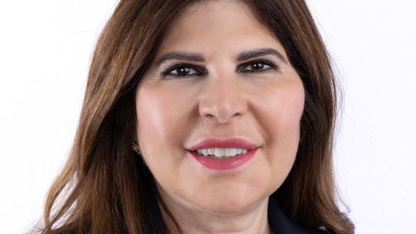 Standard Chartered Foundation and Village Capital launch the 2026 ‘Women in Tech’ Accelerator in the UAE