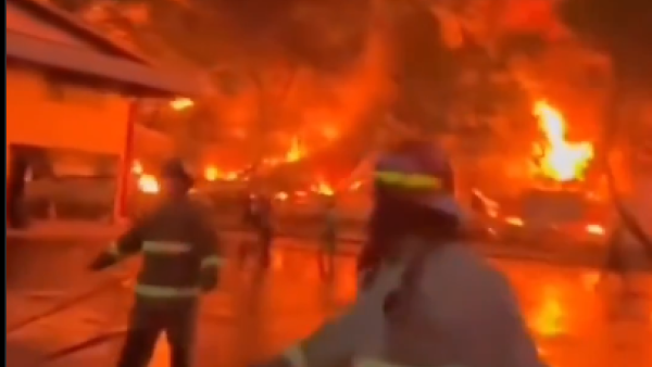 Massive fire engulfs in a plastic factory in Indonesia