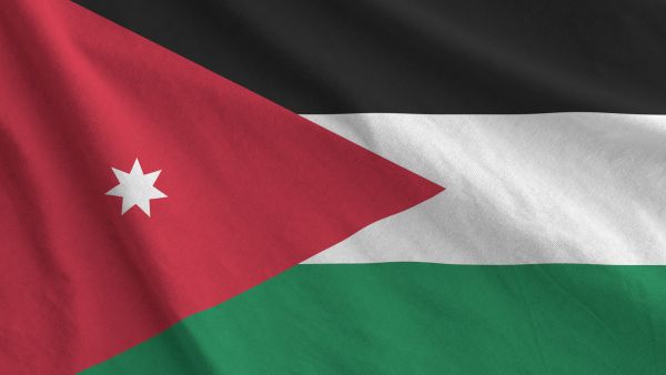 157 بلاغا لحادث سقوط شظايا