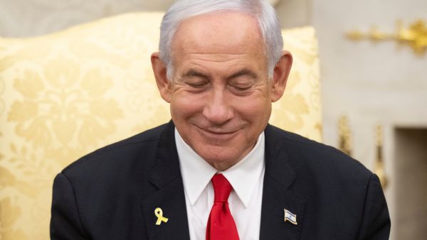 نتنياهو: يحظر التغطية الإعلامية في تل أبيب جراء تداول مشاهد لإنهيارات في تل أبيب