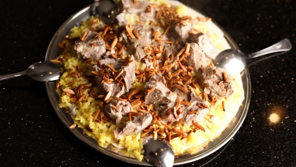 أكلات تقدم في يوم العلم الأردني