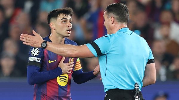 القانون يكشف خطأ الحكم الفادح في عدم احتساب ركلة جزاء لبرشلونة