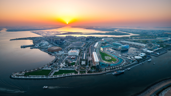  جزيرة ياس تعيد تعريف تجربة العطلات من خلال "الجواب ياس"