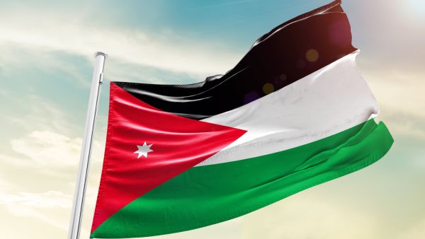 إلى ماذا ترمز ألوان العلم الأردني؟