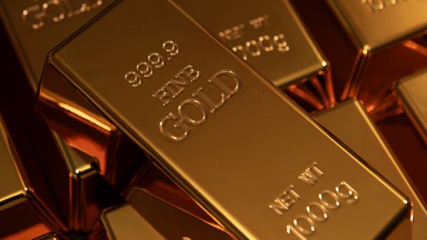 هبوط أسعار الذهب مع صعود الدولار