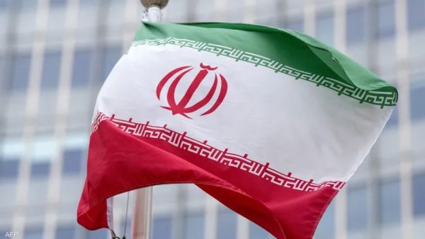 علم إيران