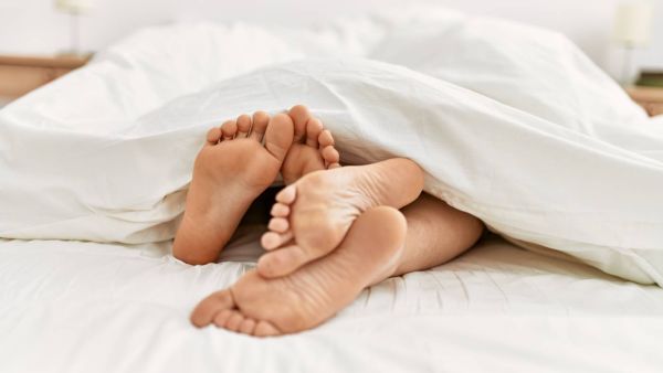 تفسير حلم زوجي المتوفي يجامعني لابن سيرين