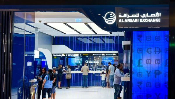 الأنصاري للخدمات المالية تشهد ارتفاعاً في الدخل التشغيلي بنسبة 9% لتصل إلى 321 مليون درهم خلال الربع الأول من عام 2026، مع تحقيق نمو رغم التحديات الإقليمية