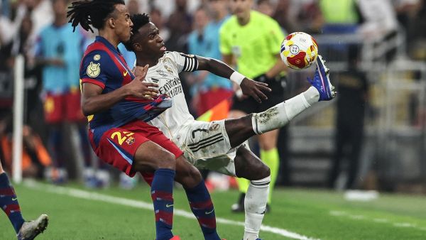 موعد مباراة برشلونة وريال مدريد، القنوات الناقلة، والتشكيل المتوقع في قمة "الليغا"