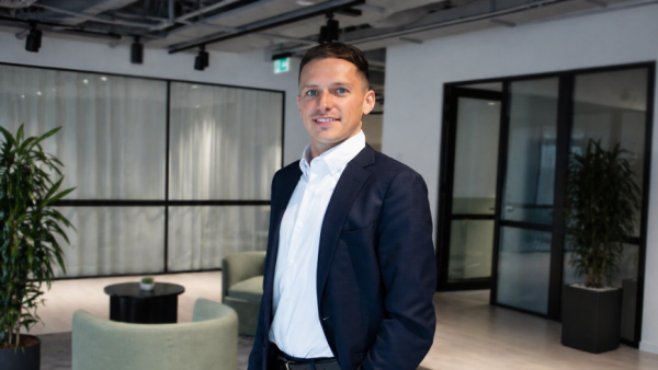 The generational digital divide is fading among UAE investors, eToro finds 