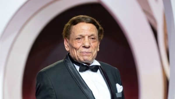 محمد إمام يفاجئ الجمهور مع والده في عيد ميلاده الـ86