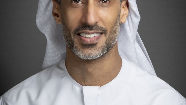الإمارات من أفضل دول العالم في استخدام المؤسسات لمنصات الذكاء الاصطناعي