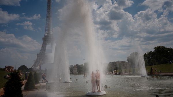 France records 109 deaths in 24 hours as Europe’s deadly heatwave intensifies