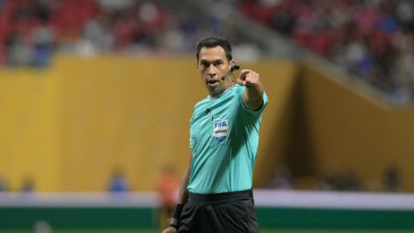حكم مباراة كندا ضد البوسنة والهرسك في كأس العالم 2026