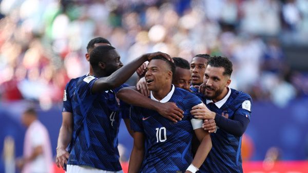 مبابي يتألق مع فرنسا أمام السنغال خلال كأس العالم 2026