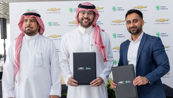 ’شفروليه‘ تدخل بقوّة عالم الرياضات الإلكترونية عبر شراكة حصرية مع ’فريق فالكونز‘
