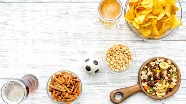 سناك عالي البروتين لمتابعة المباراة دون زيادة الوزن