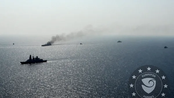 Armed boats approach merchant ship off Yemen, prompting crew to take shelter