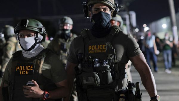 ICE agents