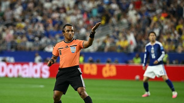 حكم مباراة سويسرا وكولومبيا اليوم في كأس العالم 2026