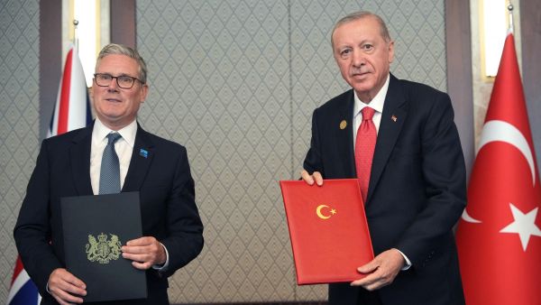 Erdogan with Starmer during Ankara NATO Summit
